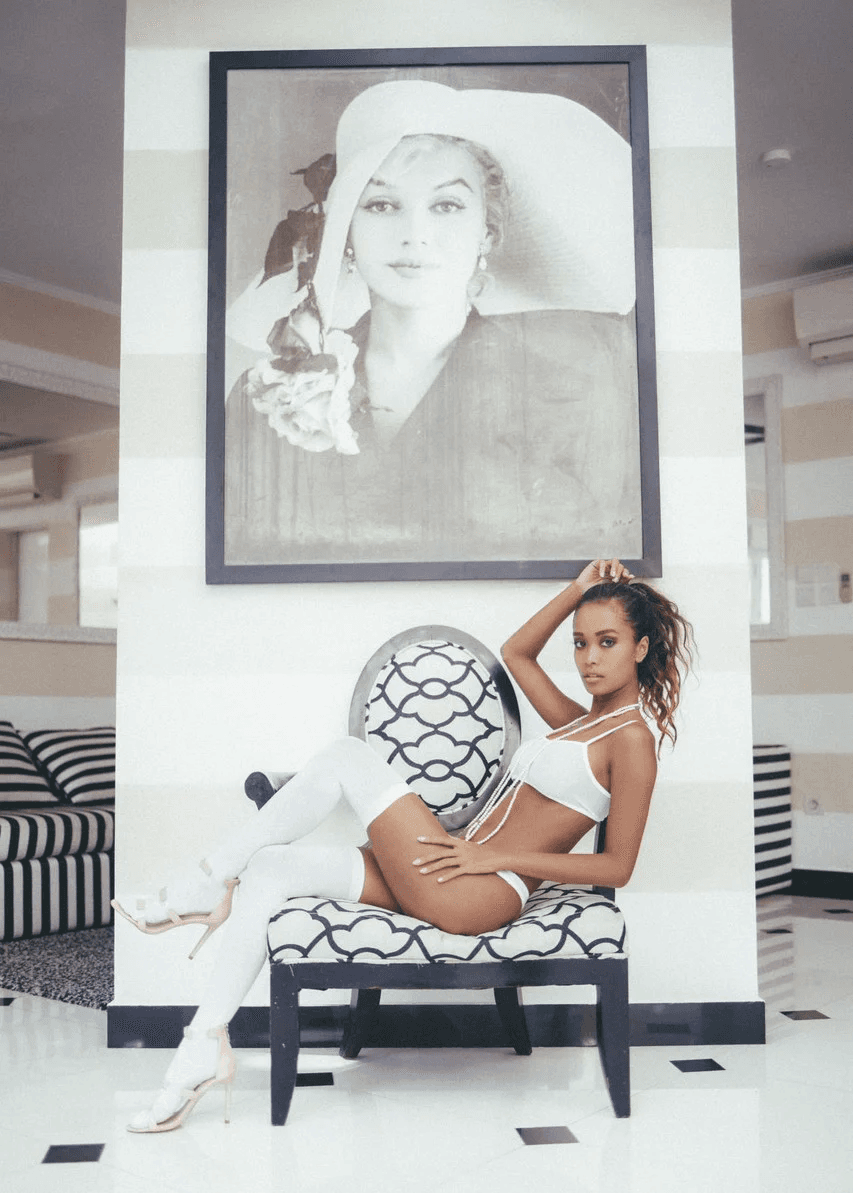 Nia - Mysterious Allure - Las Vegas Escort